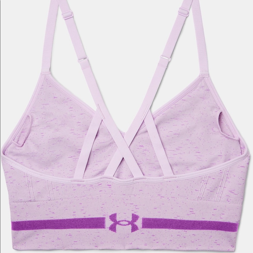 • UA Seamless Compression Sports Bra •